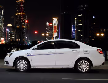 Geely Emgrand EV '2015–17