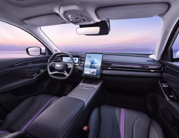 中控台 Geely Preface L '2024–至今