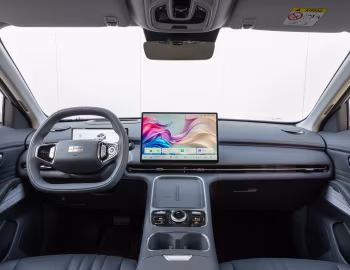 Торпедо Geely Starray EM-i [EU-spec] '2026