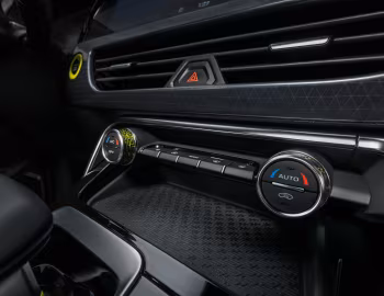 Intérieur Geely Tugella [UAE] (FY11) '2020–pr.