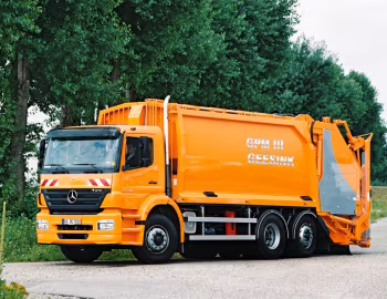 Mercedes-Benz Axor 2528 Geesink Type GPM III refuse collector '2005–10