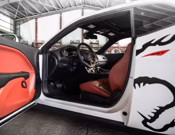Интерьер Geiger Dodge Challenger SRT Hellcat Cerberus (LC) '2019