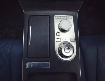 Интерьер Genesis Electrified G80 [UK-spec] '2025–н.в.