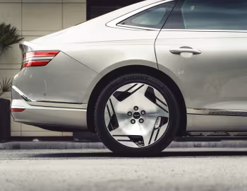 Genesis Electrified G80 [UK-spec] '2025–н.в.