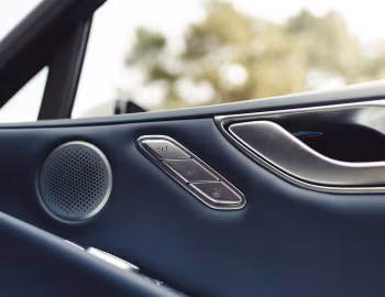 Интерьер Genesis Electrified G80 [UK-spec] '2025–н.в.