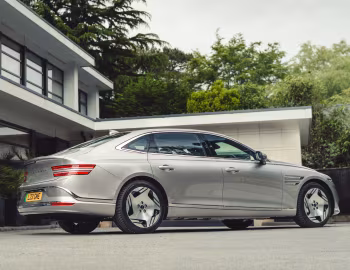 Genesis Electrified G80 [UK-spec] '2025–н.в.