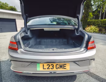Багажник Genesis Electrified G80 [UK-spec] '2025–н.в.
