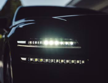 Genesis Electrified G80 [UK-spec] '2025–н.в.