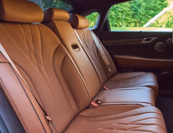 Интерьер 2023–24 Genesis Electrified G80 [North America] (RG3) '2022–24