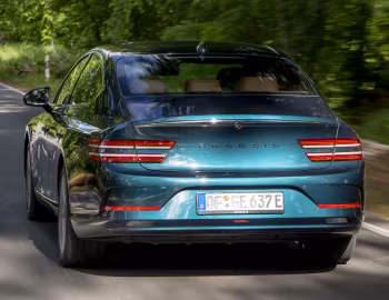 Genesis Electrified G80 [Worldwide] (RG3) '2021–24
