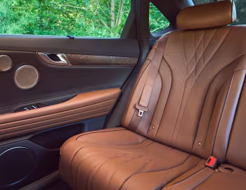 Интерьер 2023–24 Genesis Electrified G80 [North America] (RG3) '2022–24