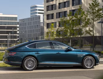 Genesis Electrified G80 [Worldwide] (RG3) '2021–24
