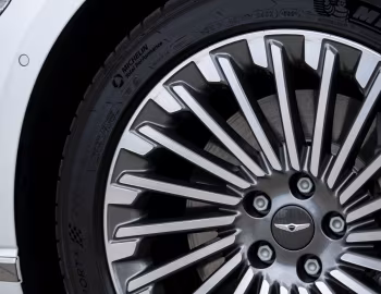 Genesis Electrified G80 [Worldwide] (RG3) '2021–24