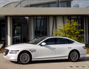 Genesis Electrified G80 [Worldwide] (RG3) '2021–24