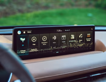 Интерьер 2023–24 Genesis Electrified G80 [North America] (RG3) '2022–24
