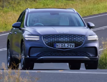 Genesis Electrified GV70 [Australia] '2025–pr.