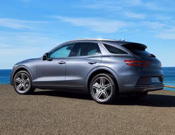 Genesis Electrified GV70 [Australia] '2025–pr.
