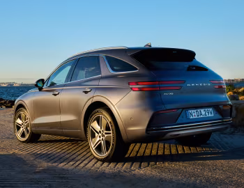 Genesis Electrified GV70 [Australia] '2025–pr.