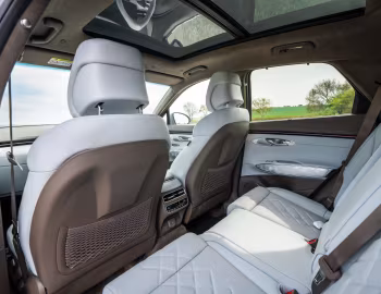 Интерьер Genesis Electrified GV70 [UK-spec] '2025–н.в.