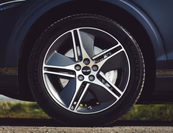 Genesis Electrified GV70 [UK-spec] '2025–н.в.