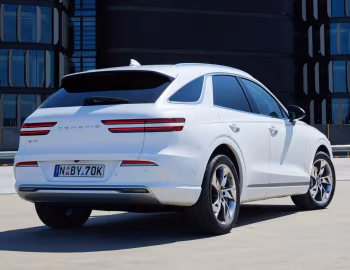 Genesis Electrified GV70 [Australia] '2022–24