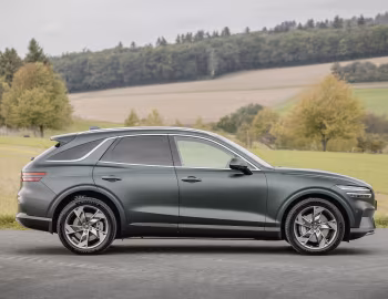Genesis Electrified GV70 [Worldwide] '2022–24