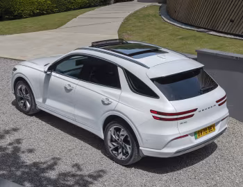 Genesis Electrified GV70 [UK-spec] '2022–24