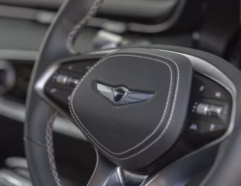 Интерьер Genesis Electrified GV70 [UK-spec] '2022–24