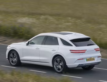 Genesis Electrified GV70 [UK-spec] '2022–24