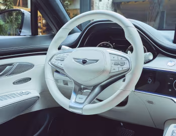 Интерьер 2023–24 Genesis Electrified GV70 [North America] '2022–24