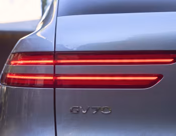 2023–24 Genesis Electrified GV70 [North America] '2022–24