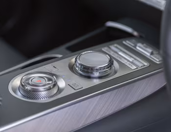 Интерьер Genesis Electrified GV70 [UK-spec] '2022–24