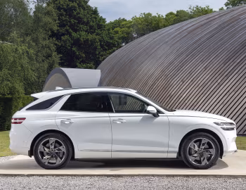 Genesis Electrified GV70 [UK-spec] '2022–24