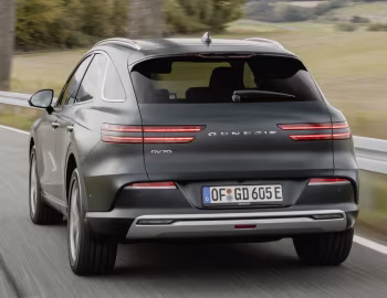Genesis Electrified GV70 [Worldwide] '2022–24