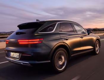 Genesis Electrified GV70 [Australia] '2022–24