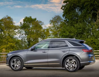 Genesis Electrified GV70 [UK-spec] '2022–24