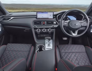 Торпедо Genesis G70 2.0T [UK-spec] '2021–н.в.