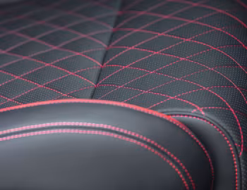 Интерьер Genesis G70 2.0T [UK-spec] '2021–н.в.
