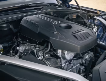 Под капотом 2019–21 Genesis G70 2.0T [North America] '2018–21