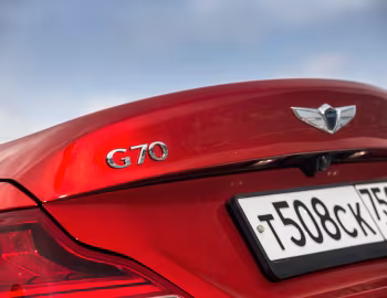 Genesis G70 2.0T HTRAC [CIS] '2018–21