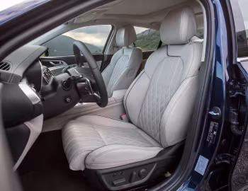 Интерьер Genesis G70 2.0T HTRAC [CIS] '2018–21