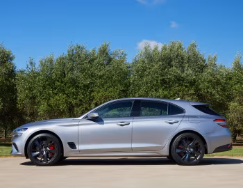 Genesis G70 2.0T Shooting Brake [Australia] '2021–23