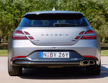 Genesis G70 2.0T Shooting Brake [Australia] '2021–23