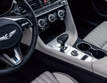 Интерьер Genesis G70 2.2D [EU-spec] '2021–н.в.