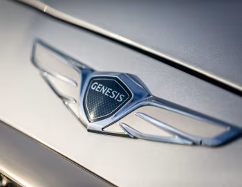 Логотип 2019–21 Genesis G70 3.3T [North America] '2018–21