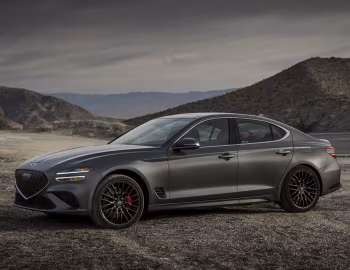 2022–23 Genesis G70 3.3T AWD [North America] '2021–23