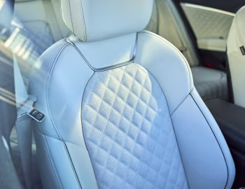 Intérieur 2024–pr. Genesis G70 3.3T AWD [North America] '2024–pr.