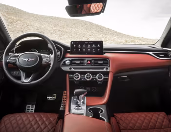 Торпедо 2022–23 Genesis G70 3.3T AWD [North America] '2021–23