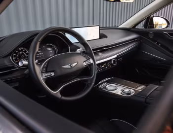 Интерьер 2021–24 Genesis G80 2.5T [North America] (RG3) '2020–24