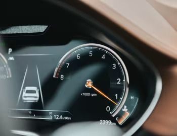 Комбинация приборов 2021–24 Genesis G80 3.5T AWD [North America] (RG3) '2020–24